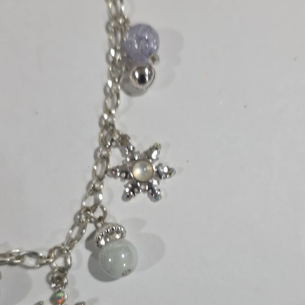 Silver Snowflake Necklace – Sparkle Star & Bead Charm Holiday Statement Jewelry